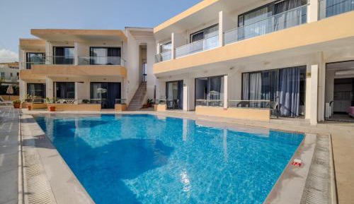 Triple Room with Pool View