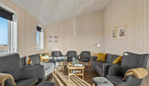 Nine-Bedroom Holiday Home