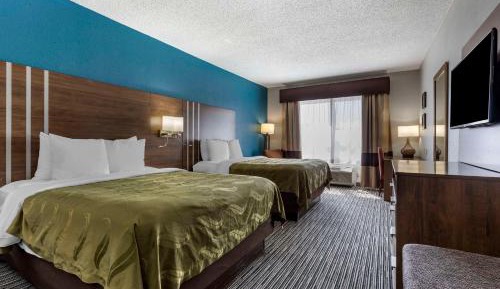 Queen Room with Two Queen Beds - Non-Smoking