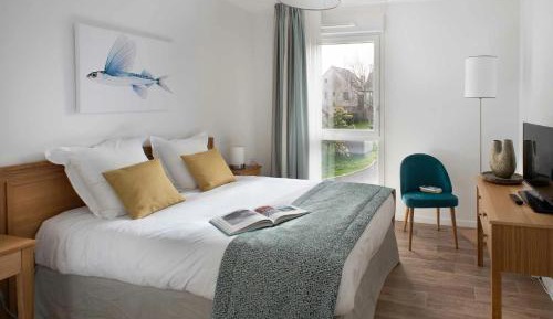Two-Bedroom Apartment with Balcony