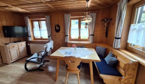 One-Bedroom Apartment with View