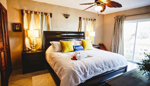 Two-bedroom King Suite - Garden View
