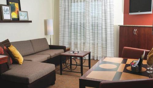 One-Bedroom King Suite