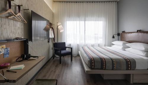 King Room - Hearing Accessible