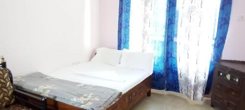 Deluxe One-Bedroom Apartment