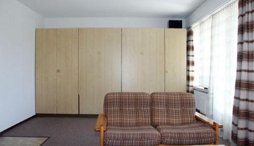 Studio with Mountain View