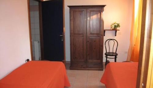 Twin Room with Private Bathroom