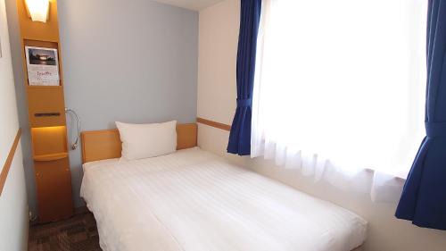 Standard Single Room - Smoking