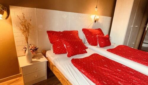 Room #792377508