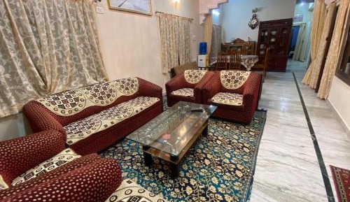 Two-Bedroom Apartment with City View