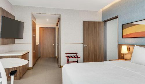 One-Bedroom King Suite with Sofa Bed