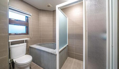 Quadruple Room with Private Bathroom