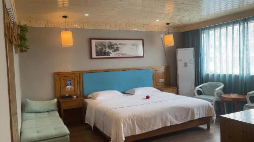 King Room with Balcony