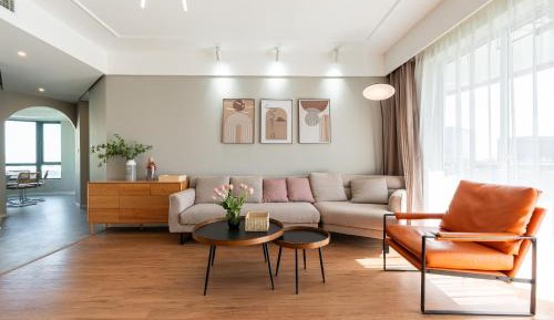 Four-Bedroom Apartment