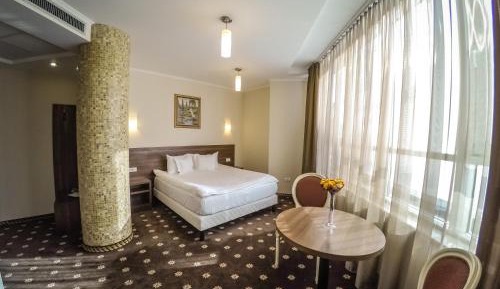 Two-Bedroom Suite