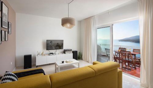 Two-Bedroom Apartment with Terrace and Sea View