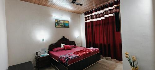 Double Room with Mountain View