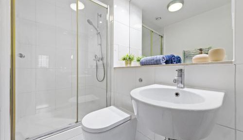 Two-Bedroom Apartment with Balcony