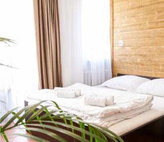 Studio Apartment (3-4 adults)