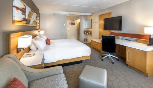 King Room with Sofa Bed