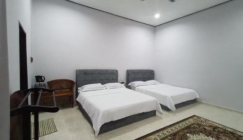 Double Room with Private Bathroom