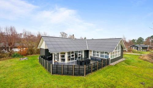 Three-Bedroom Vacation Home 