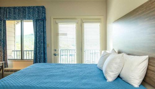 King Room with Lake View