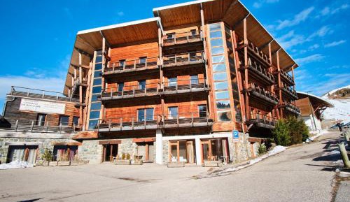 Superior One-Bedroom Apartment