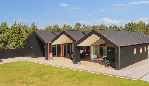 Five-Bedroom Holiday Home