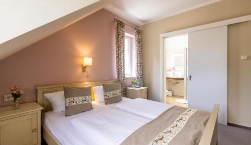 Double Room with Lake View