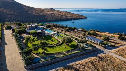 Villa with Sea View