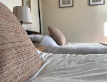 Double or Twin Room with Shower