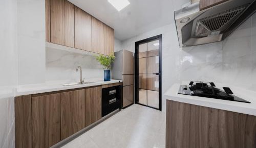 Deluxe Three-Bedroom Suite