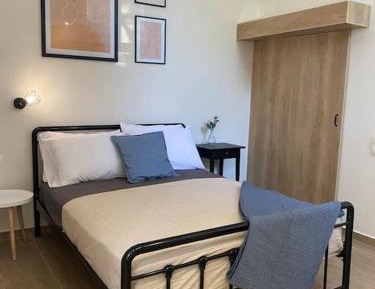 One-Bedroom Apartment - Sea Side