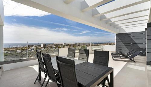 Three-Bedroom Superior Apartment