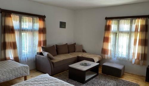 One-Bedroom Apartment - Non-Smoking