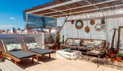 One-Bedroom Apartment with Terrace