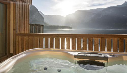 Penthouse Suite with Lake View