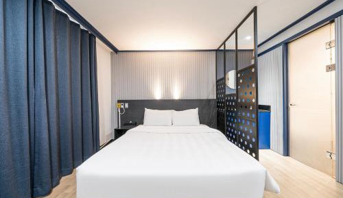 Deluxe Double Room with Bath