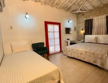 Triple Room with City View