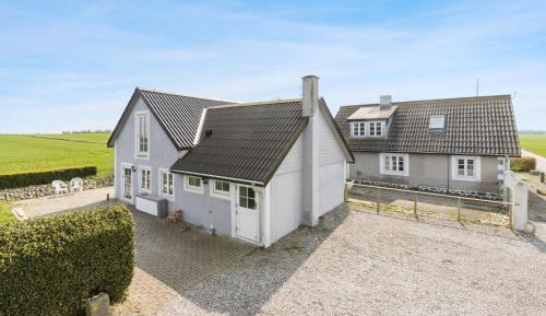 Four-Bedroom Vacation Home