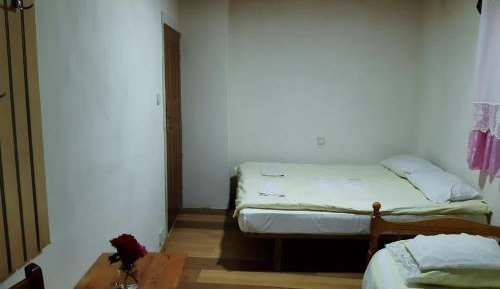 Triple Room with Private Bathroom