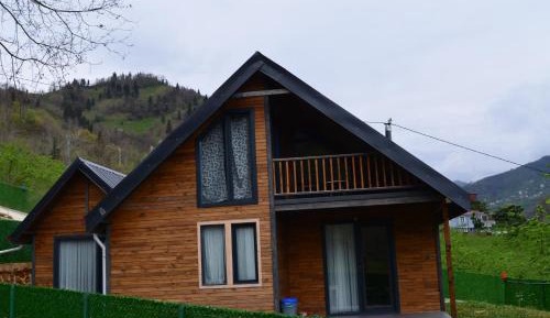 Bungalow with Garden View