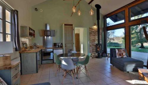 Apartment with Shower