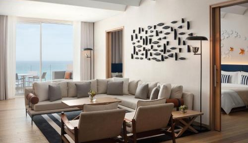 Caroline Astor King Suite with Balcony