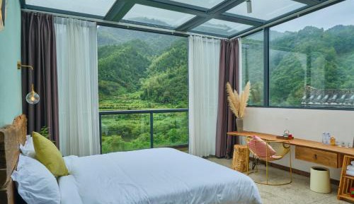 King Room with Balcony