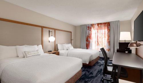 King Suite with Sofa Bed - Hearing Accessible