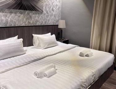 Deluxe King Room