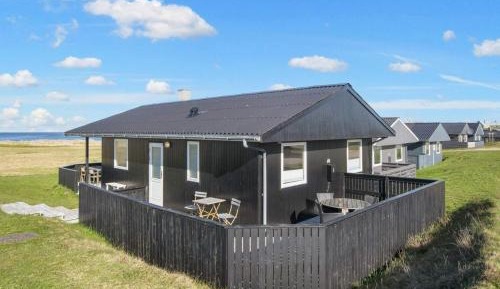 Three-Bedroom Vacation Home 