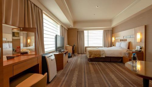 Corner Deluxe Twin Room - Non-Smoking 